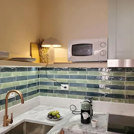 Modern Oasis Panorama Apartment *